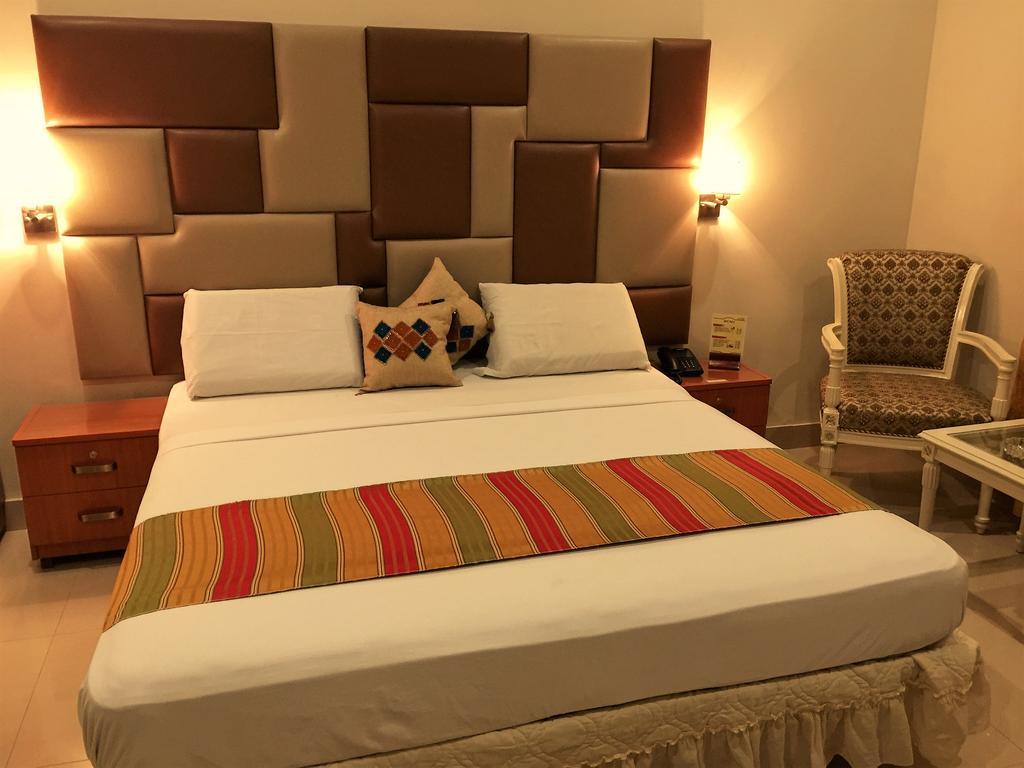 Star Guest House Karachi Extérieur photo